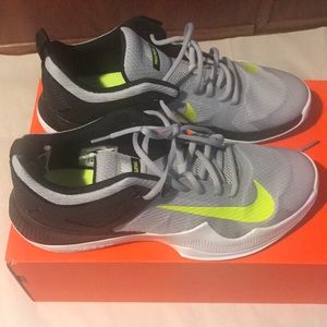 New Nike Women Hyperace Volleyball Shoes
